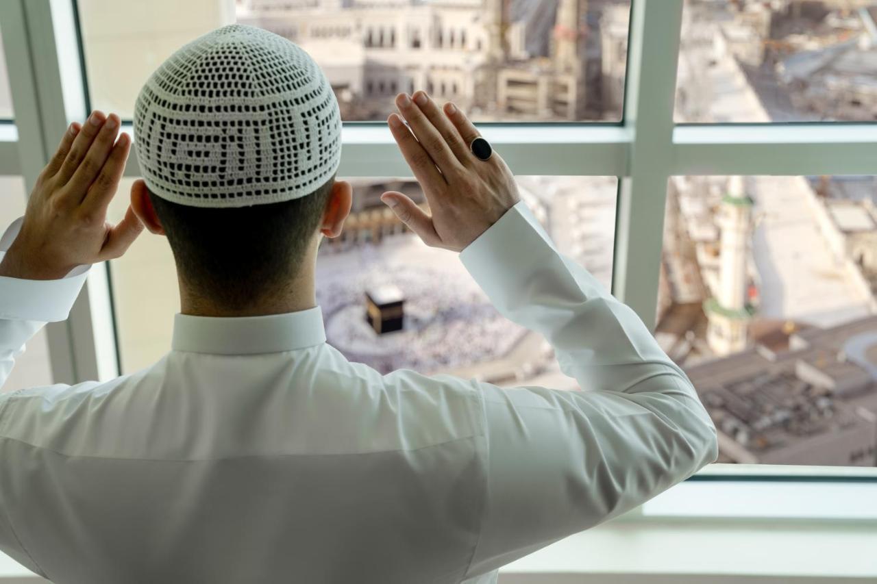 Mövenpick & Hajar Tower Makkah 5*