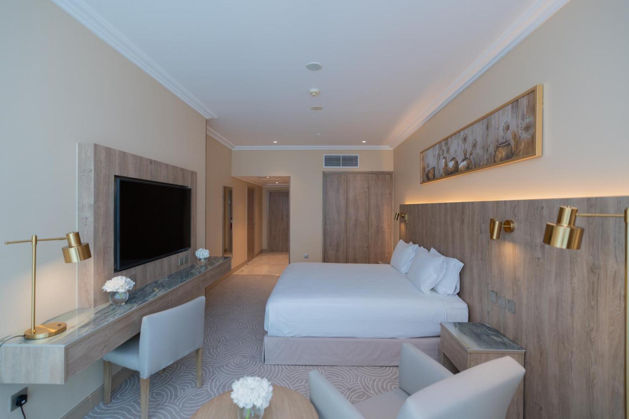 Mövenpick & Hajar Tower Makkah 5*