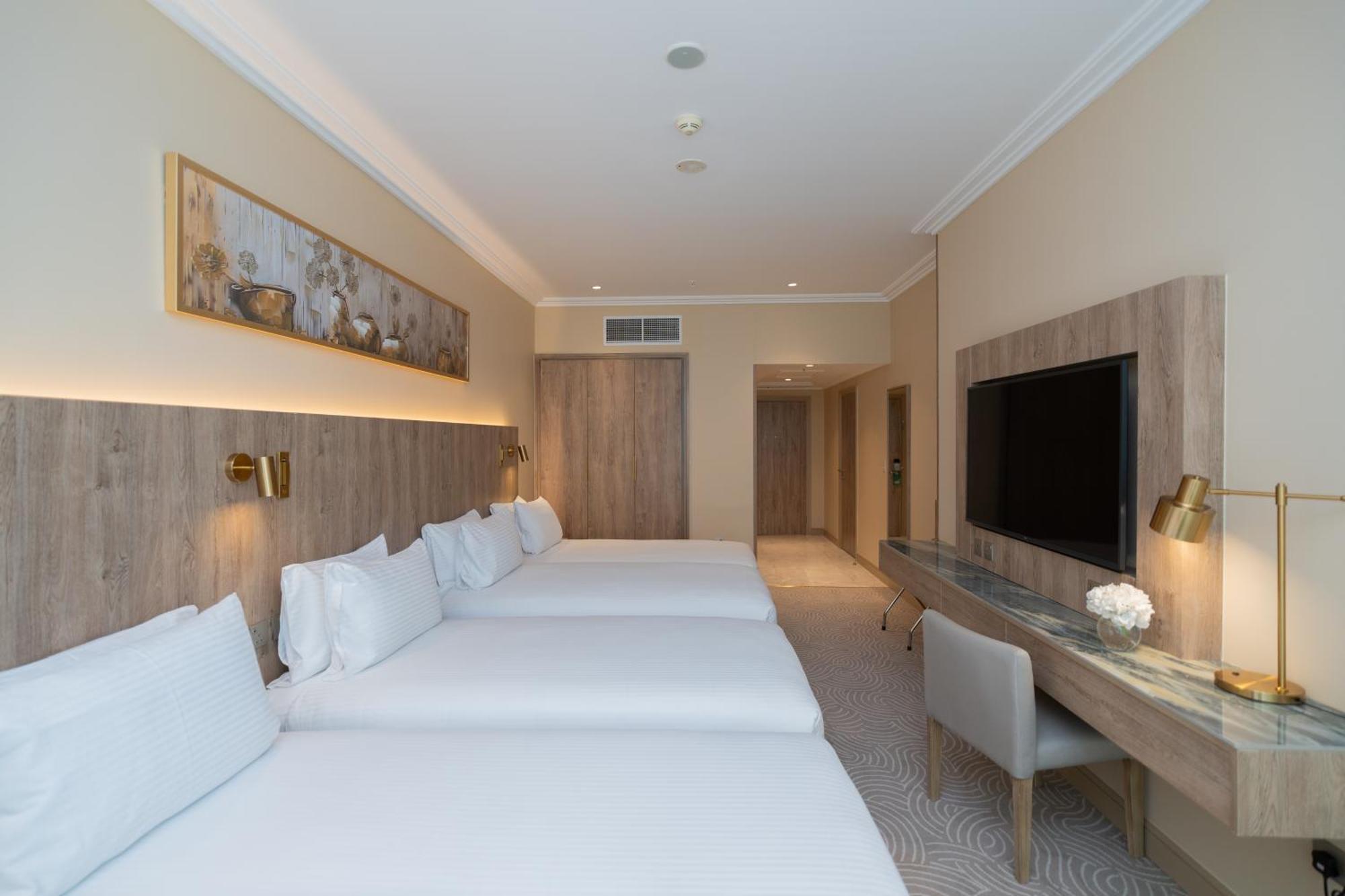 Mövenpick & Hajar Tower Makkah 5*