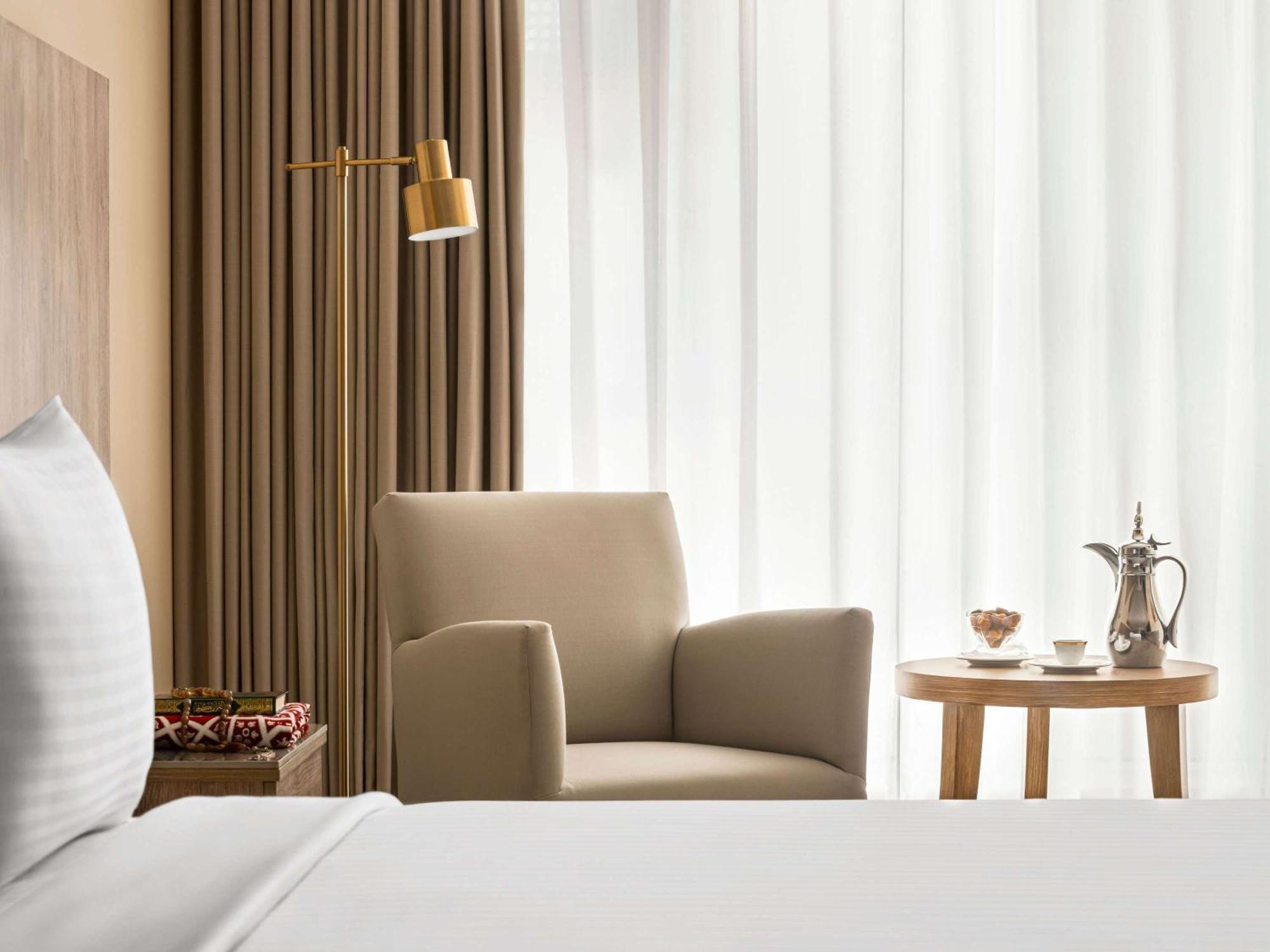 Mövenpick & Hajar Tower Makkah Hotel