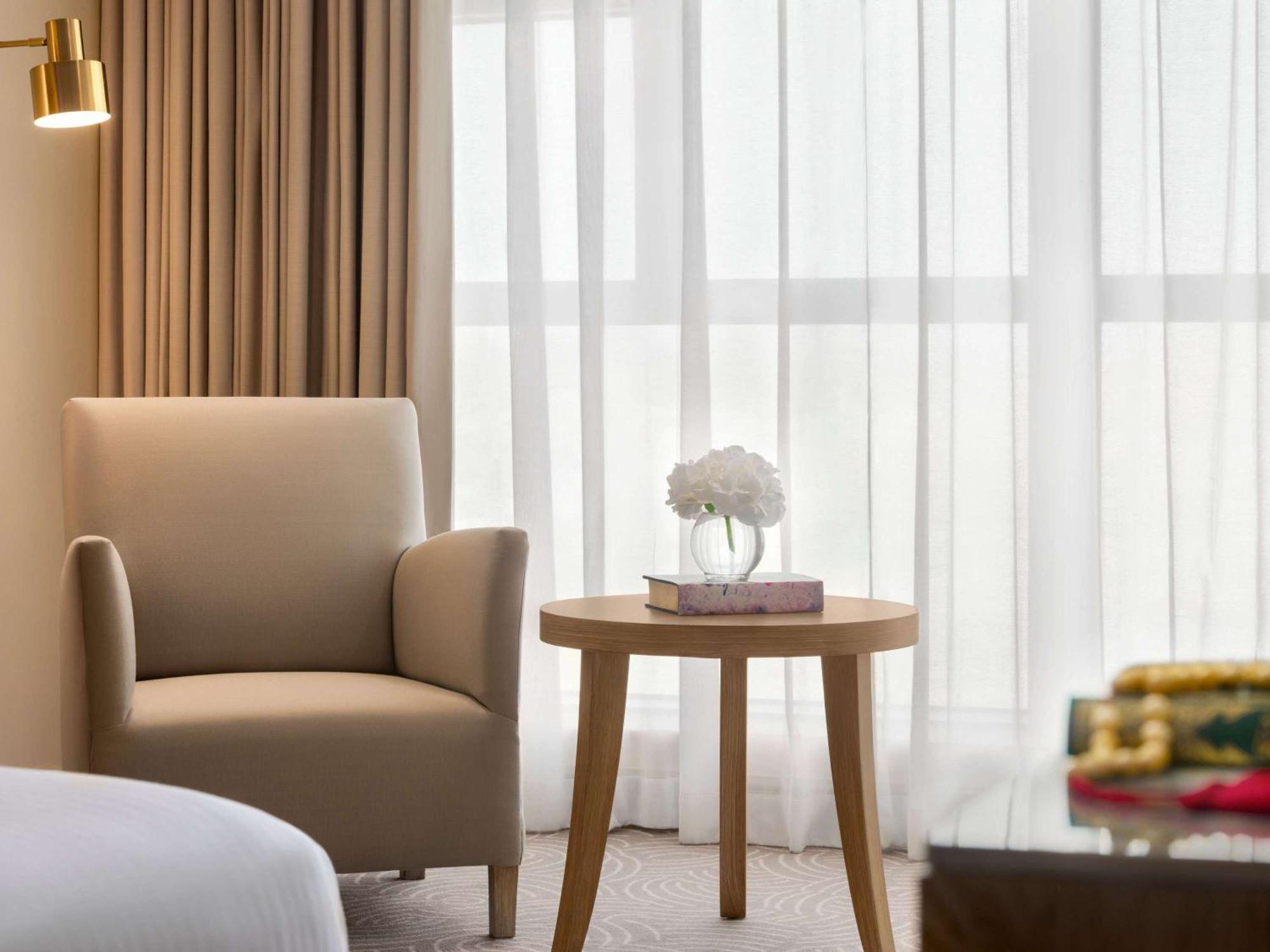 Mövenpick & Hajar Tower Makkah Hotel 5*
