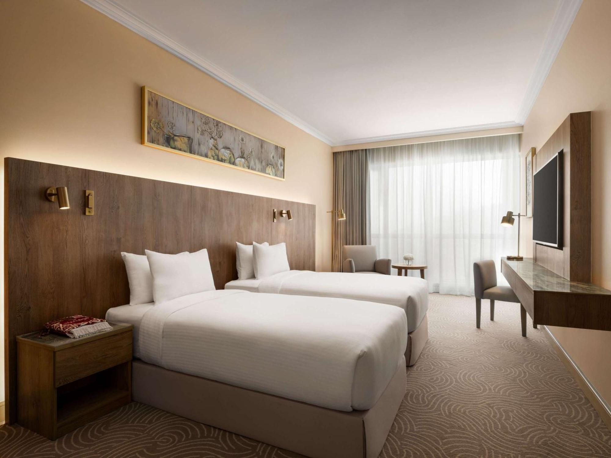 Mövenpick & Hajar Tower Makkah Hotel
