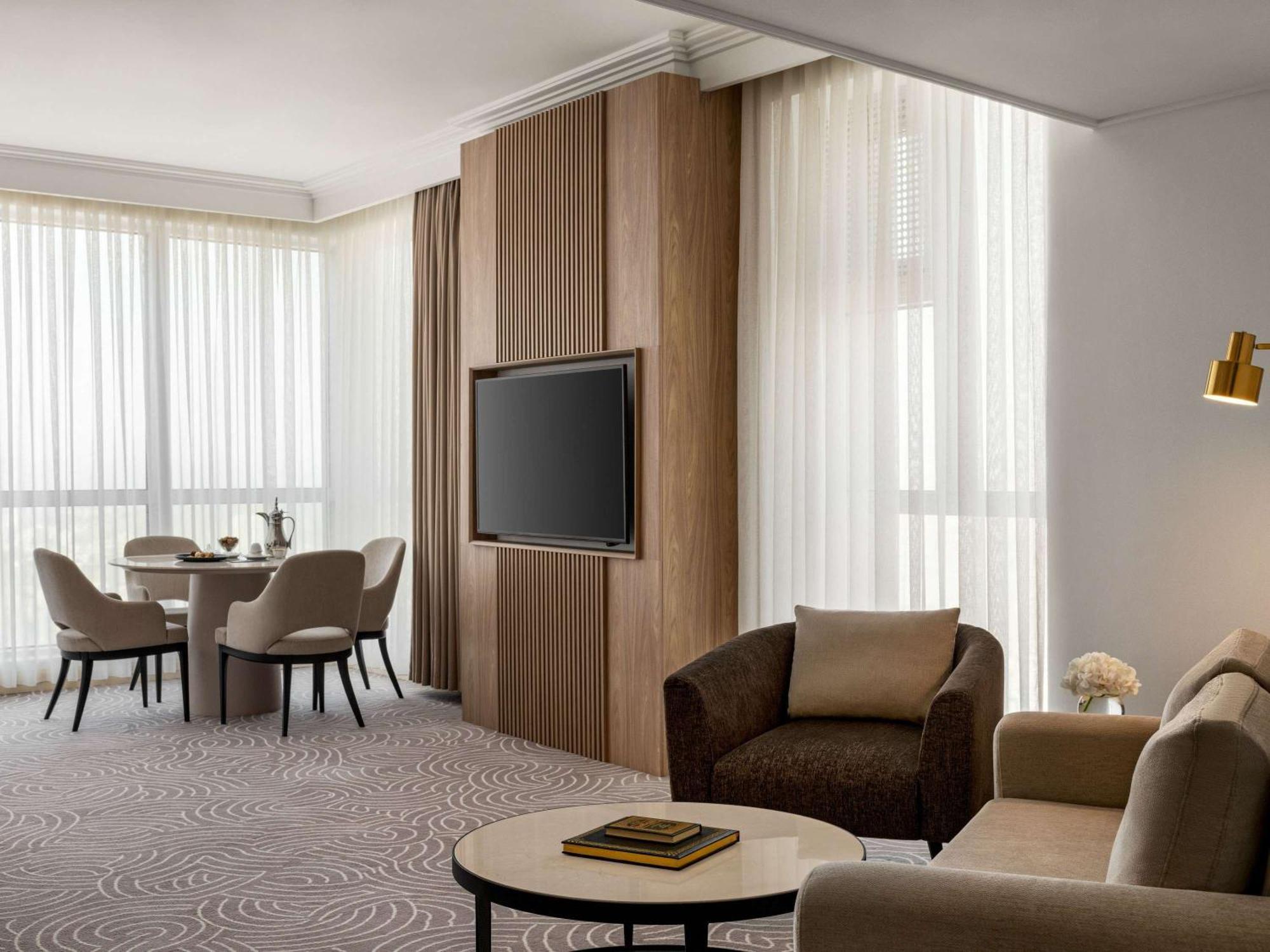 Mövenpick & Hajar Tower Makkah